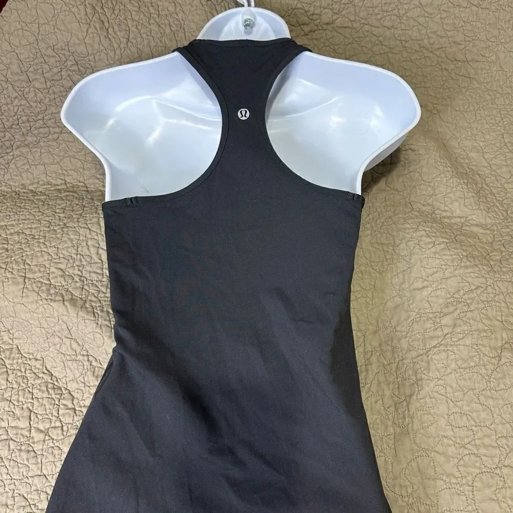 Lululemon black tank top size 6. A645